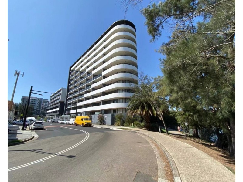 3708/15  Charles Street, Canterbury NSW 2193