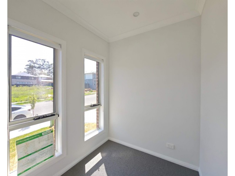 19 Tokyo Road, Austral NSW 2179