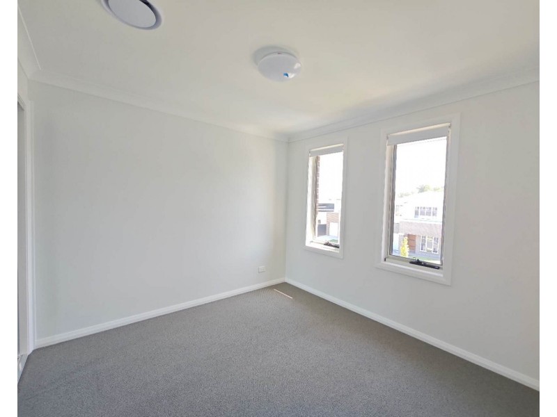 19 Tokyo Road, Austral NSW 2179