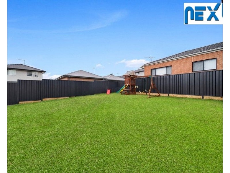 5 Spinosa Ave, Cobbitty NSW 2570