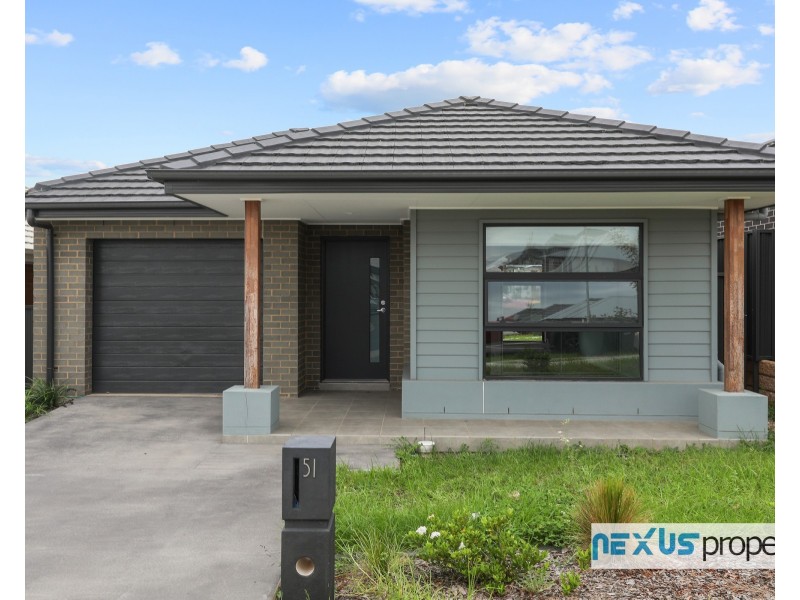 51 Melton Circuit, Gregory Hills NSW 2557