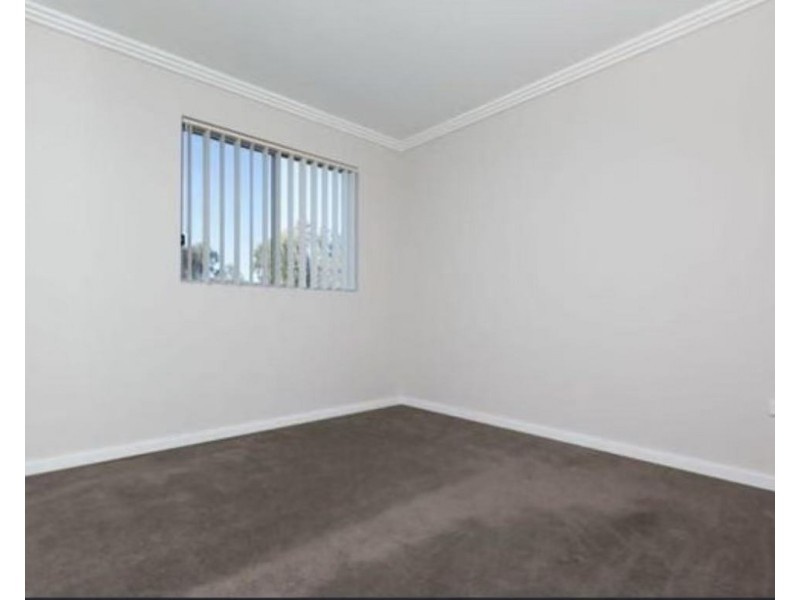 10/41 Santana Road, Campbelltown NSW 2560
