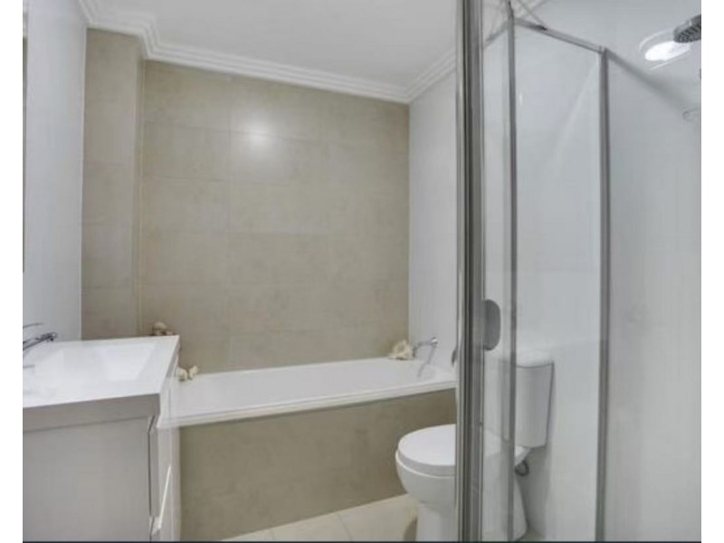 10/41 Santana Road, Campbelltown NSW 2560