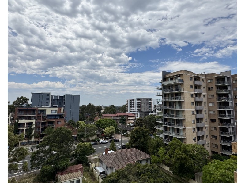 30/4-6 Browne Parade, Warwick Farm NSW 2170