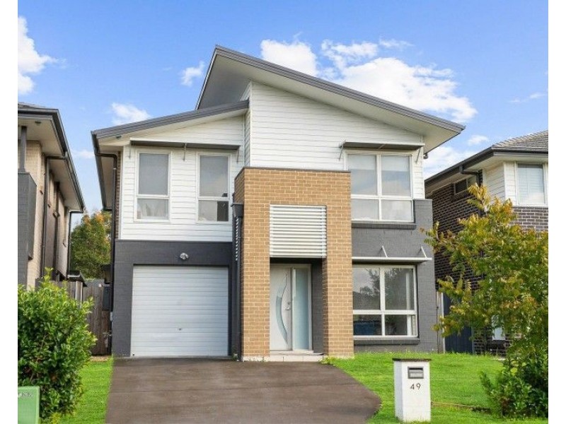 49 Summerland Crescent, Colebee NSW 2761
