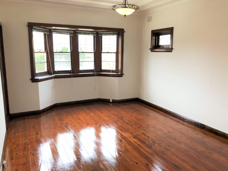 4 Doris Avenue, Earlwood NSW 2206