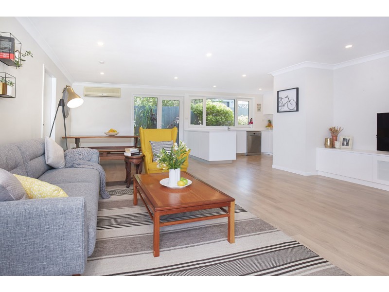 32 Unwins Bridge  Road, St Peters NSW 2044