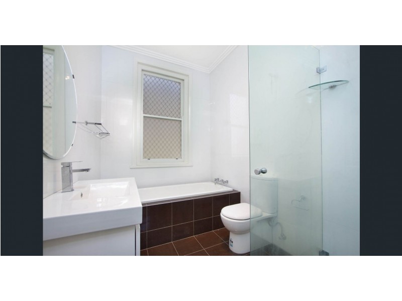 11 Lymerston Street, Tempe NSW 2044