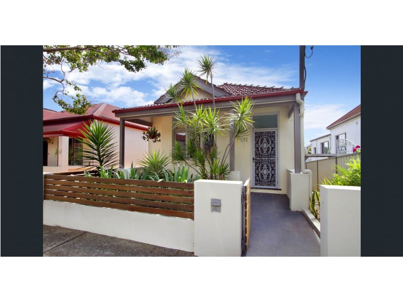 11 Lymerston Street, Tempe NSW 2044