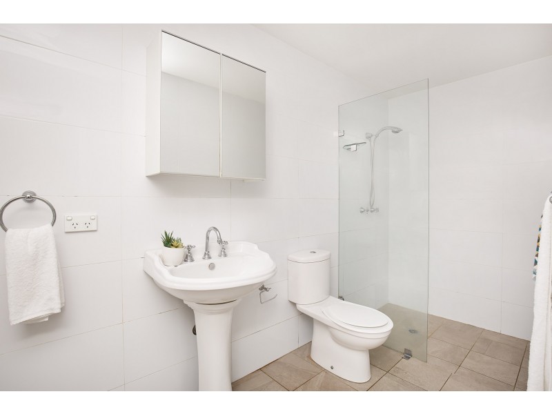 2 Alfred Street, St Peters NSW 2044