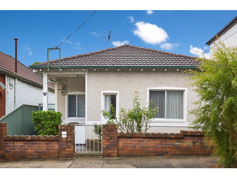 73 Station Street, Tempe NSW 2044