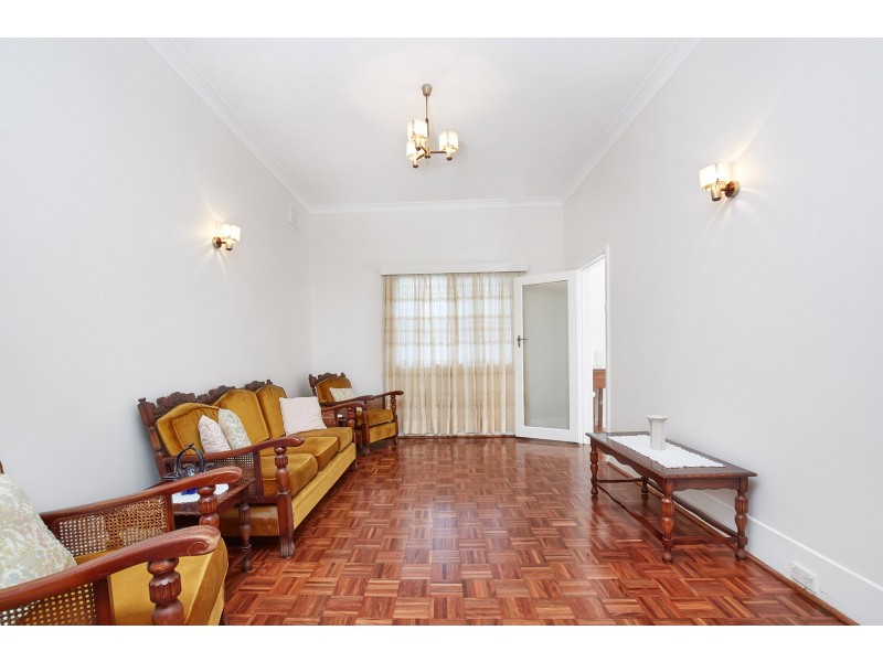 73 Station Street, Tempe NSW 2044