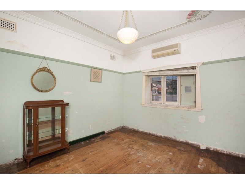 24 Stanley  Street, Tempe NSW 2044