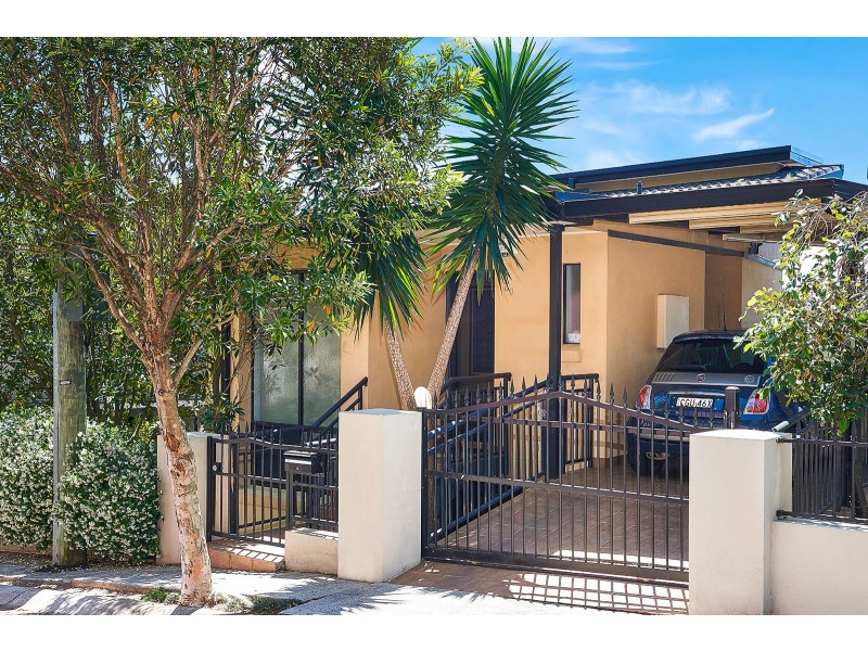 3b Undercliffe Lane, Earlwood NSW 2206