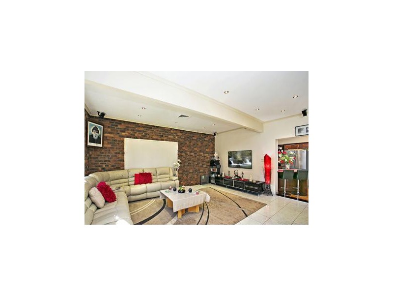 15 Alfred Street, Clemton Park NSW 2206