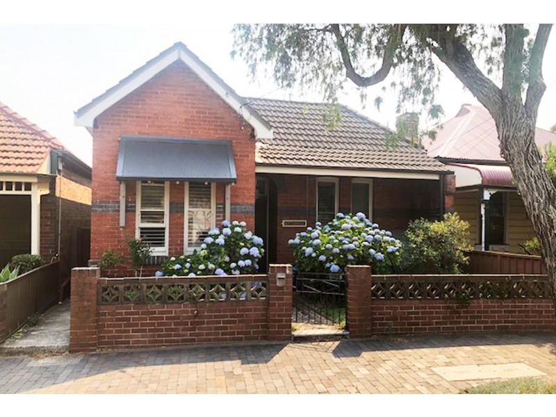 19 Hillcrest Street, Tempe NSW 2044