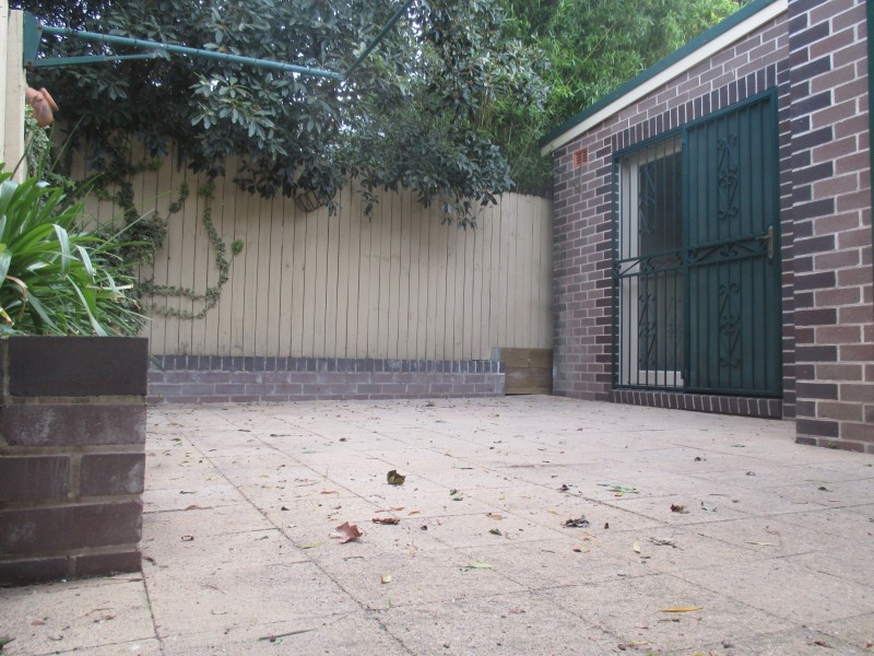 6 Green Street, Tempe NSW 2044