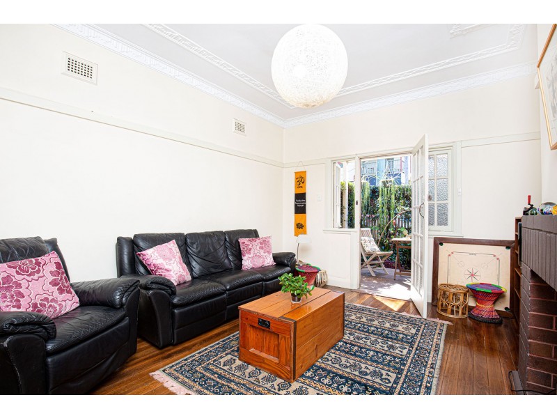 38 Station Street, Tempe NSW 2044