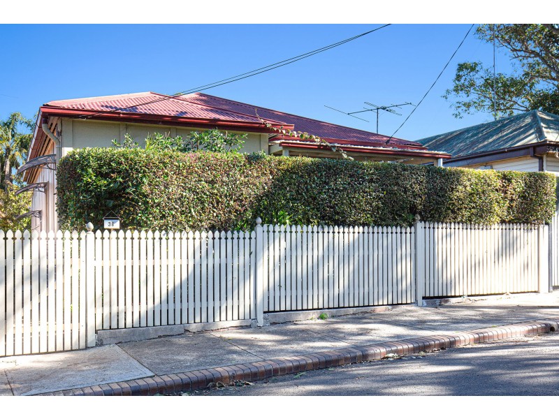 38 Station Street, Tempe NSW 2044