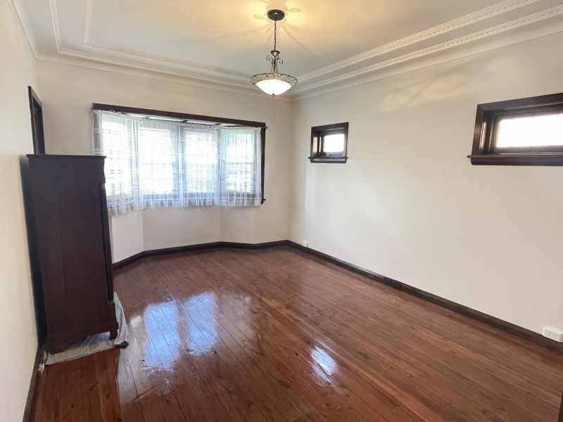 4 Doris Avenue, Earlwood NSW 2206