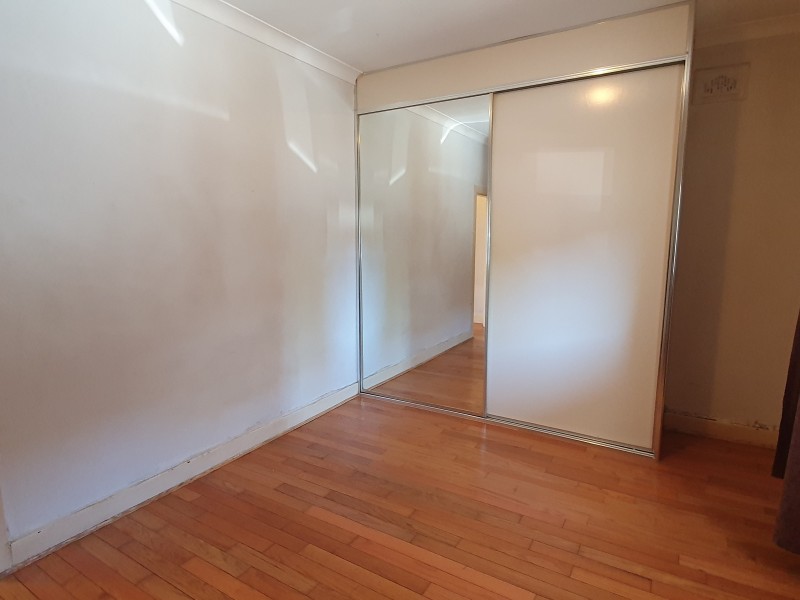 1/18 Shirlow Street, Marrickville NSW 2204