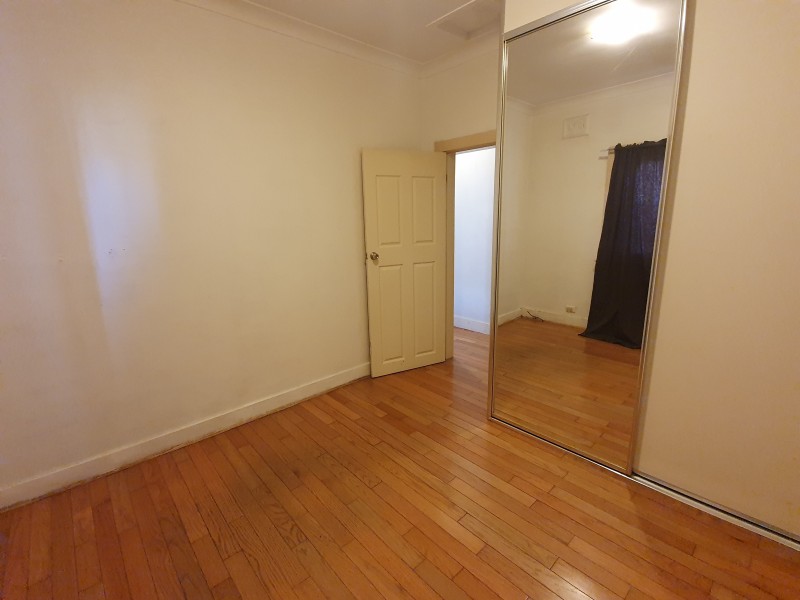 1/18 Shirlow Street, Marrickville NSW 2204