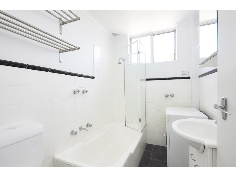 9/15 Woodcourt Street, Marrickville NSW 2204