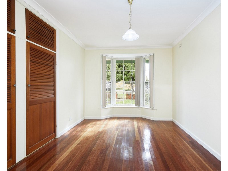 4 Prairievale Road, South Hurstville NSW 2221