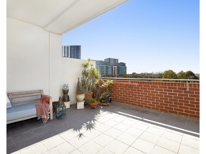 807/2 Brodie Spark Drive, Wolli Creek NSW 2205