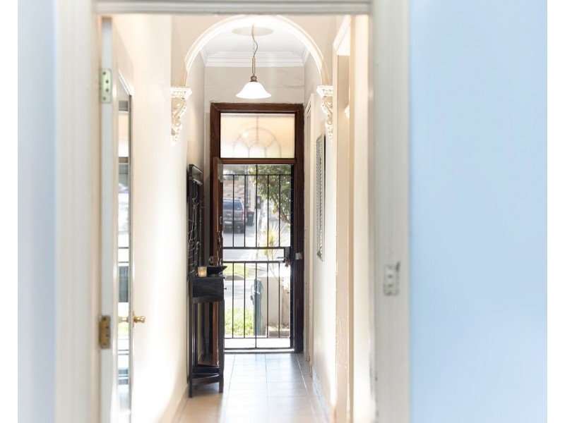 2 Edgar Street, Tempe NSW 2044