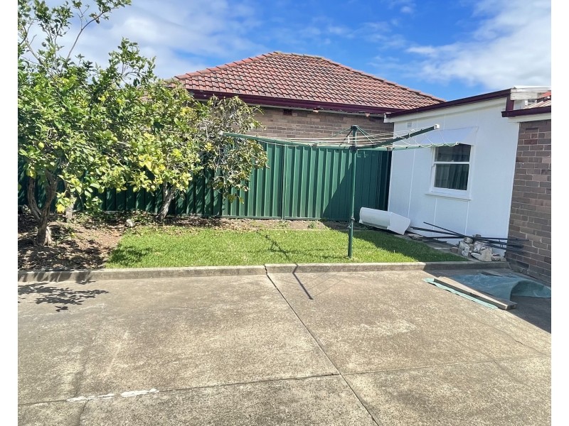 4 Doris Avenue, Earlwood NSW 2206