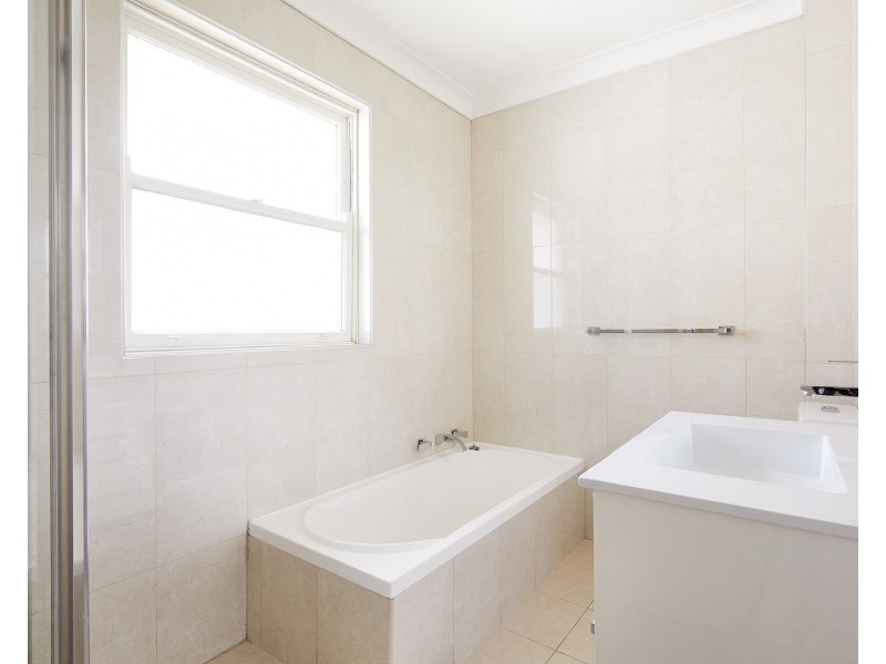 18/118 Elizabeth Street, Ashfield NSW 2131