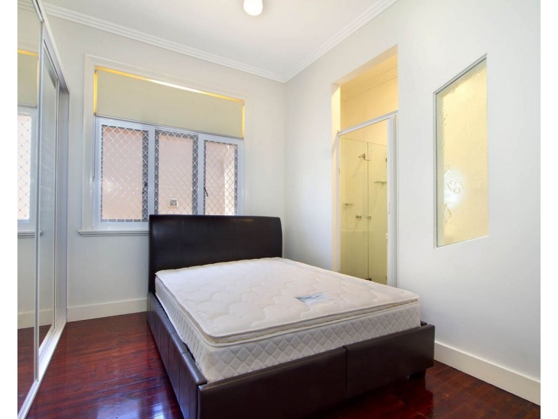 11 Lymerston Street, Tempe NSW 2044