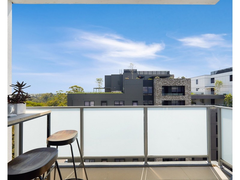 827/1-39 Lord Sheffield Circuit, Penrith NSW 2750