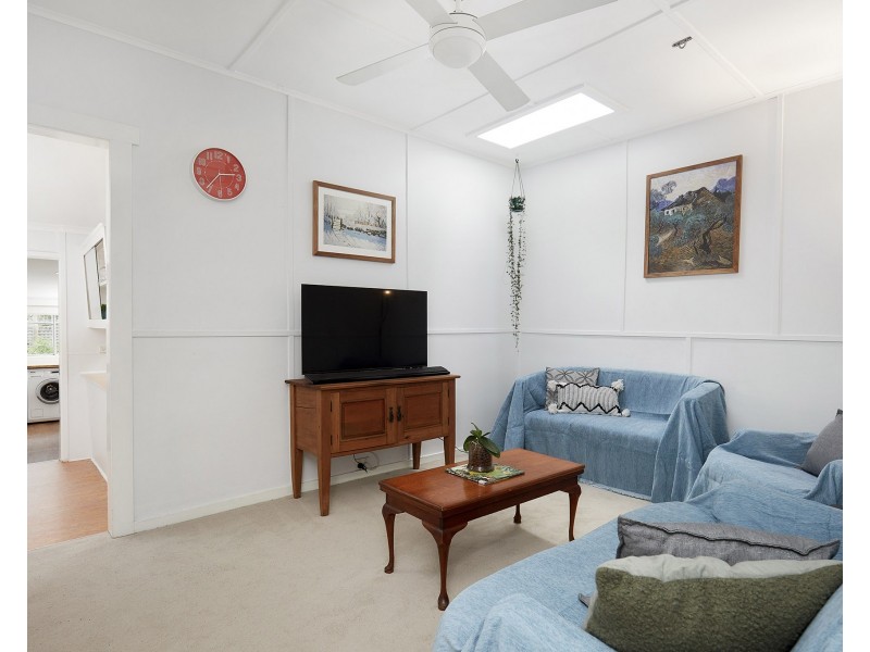 12 Edith Street, St Peters NSW 2044