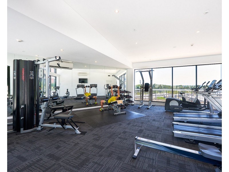 402/2 Discovery Point Place, Wolli Creek NSW 2205