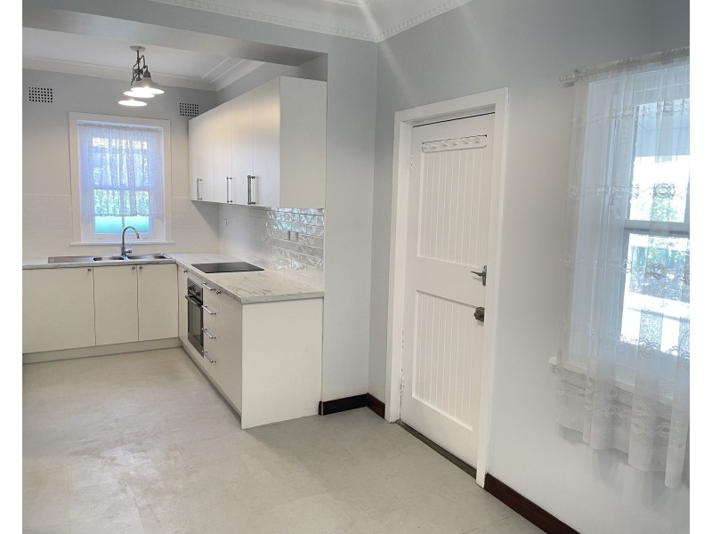 4 Doris Avenue, Earlwood NSW 2206