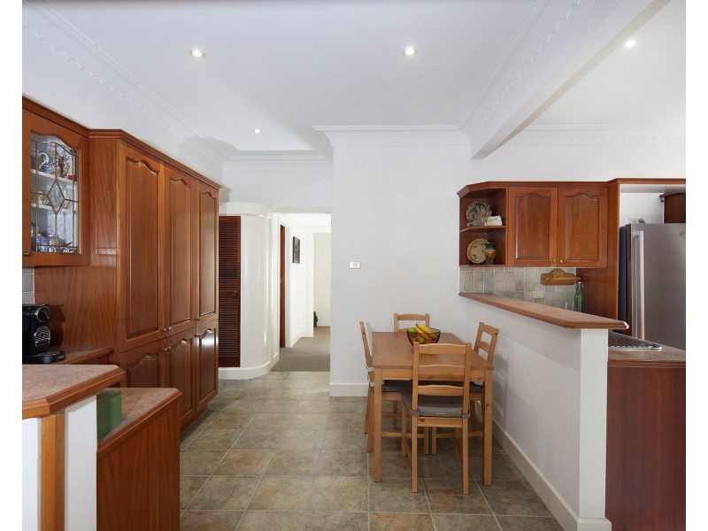 70 Rosebank Avenue, Kingsgrove NSW 2208