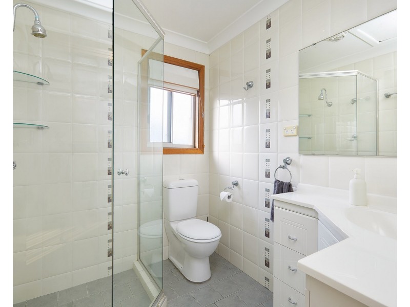 70 Rosebank Avenue, Kingsgrove NSW 2208