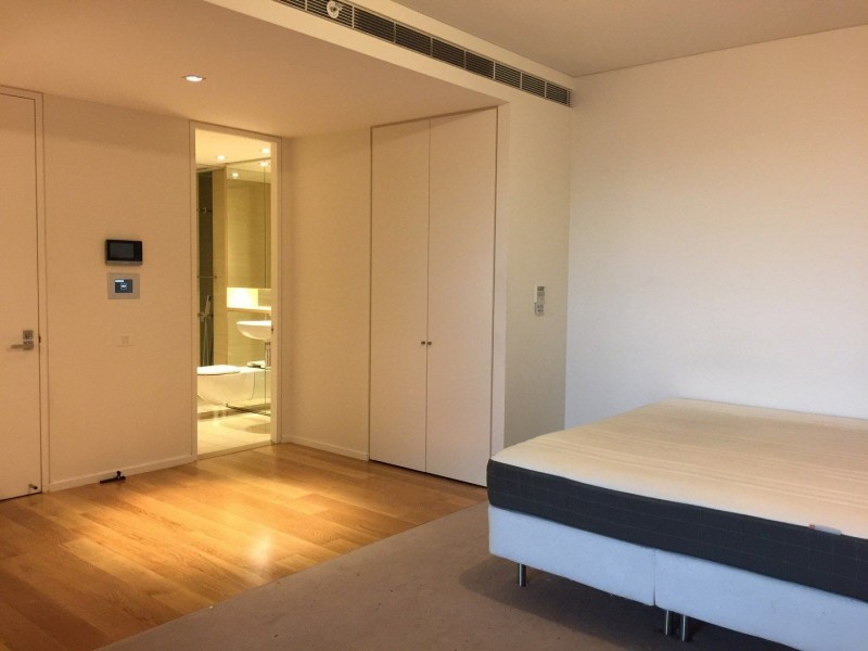 2402.1/3 Carlton Street, Chippendale NSW 2008