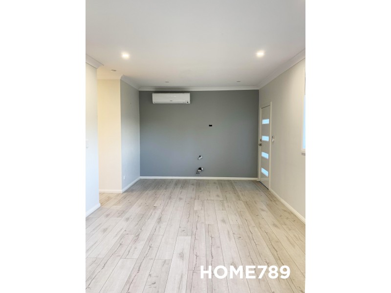 11 Fraser Street, Macquarie Fields NSW 2564
