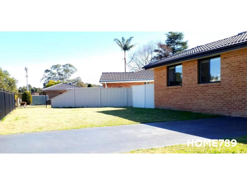 11 Fraser Street, Macquarie Fields NSW 2564