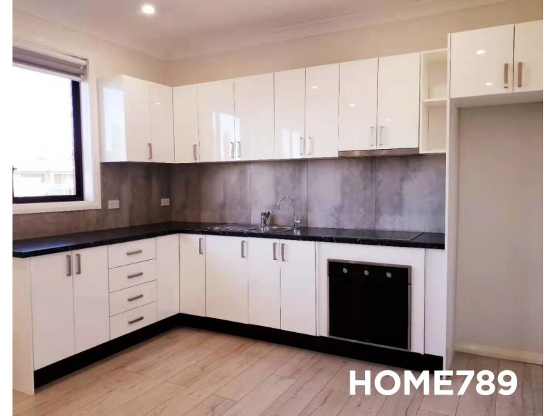 11 Fraser Street, Macquarie Fields NSW 2564