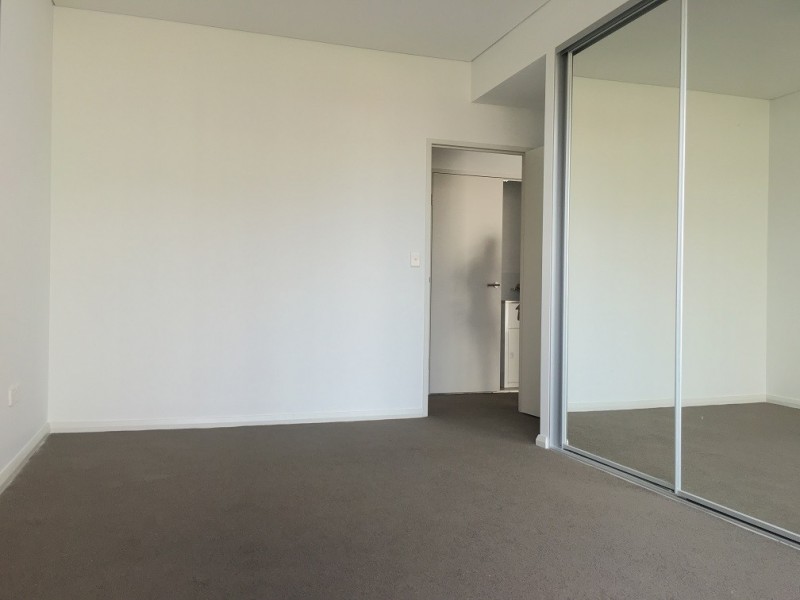 2040/2E Porter Street, Ryde NSW 2112