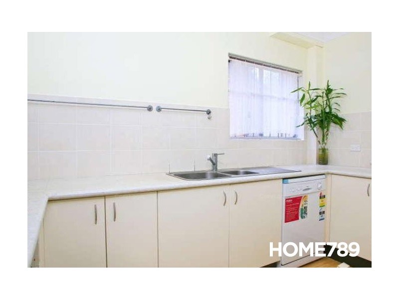 8/10 Edensor Street, Epping NSW 2121