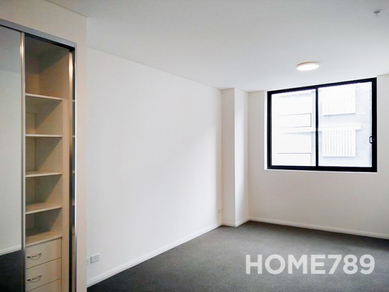 725/2E Charles Street, Canterbury NSW 2193