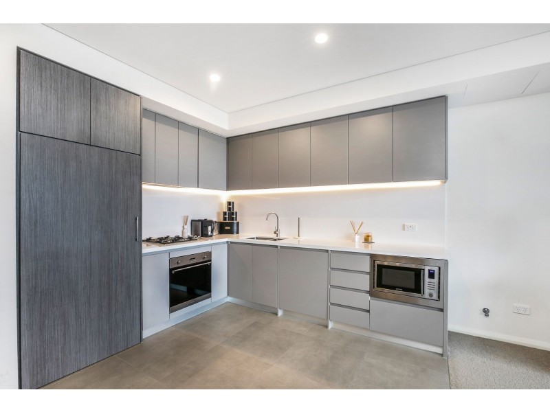 1005/1 Village Place, Kirrawee NSW 2232