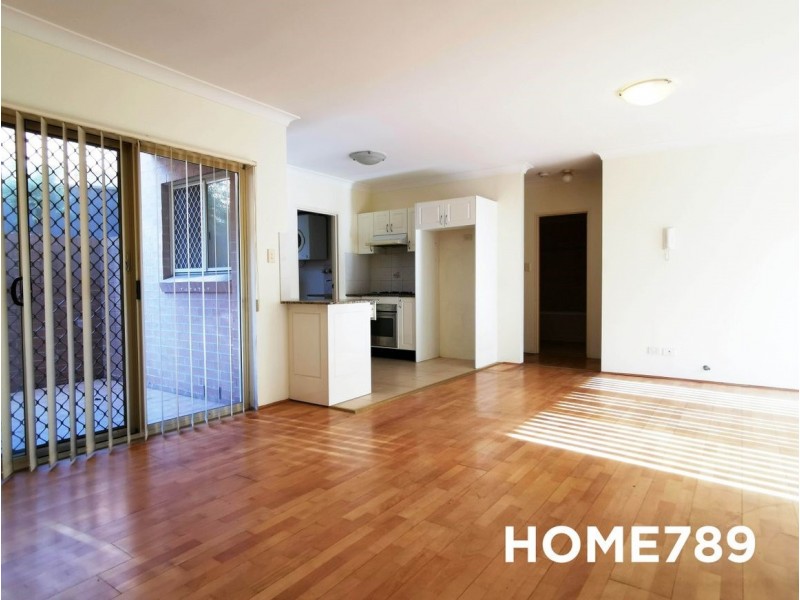 2/52 West  Street, Hurstville NSW 2220