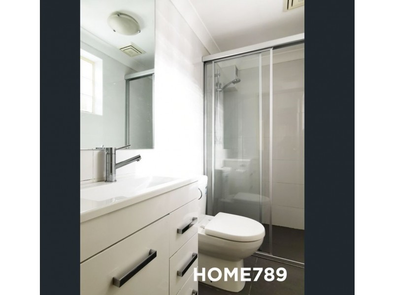 2/52 West  Street, Hurstville NSW 2220