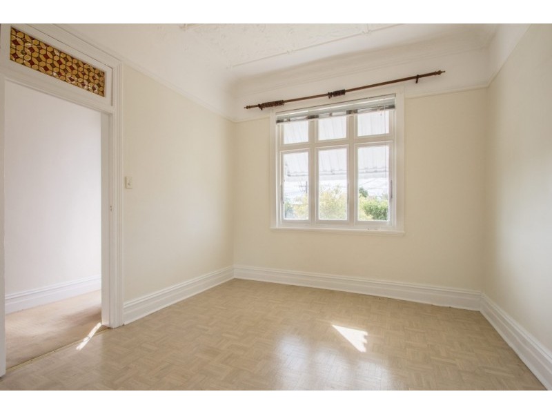 18 Hillcrest Street, Tempe NSW 2044